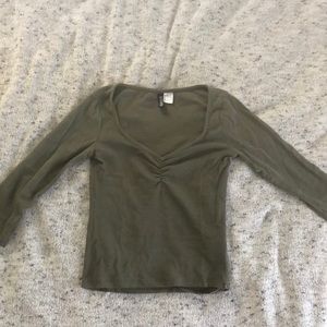 3/4 sleeve olive cropped top